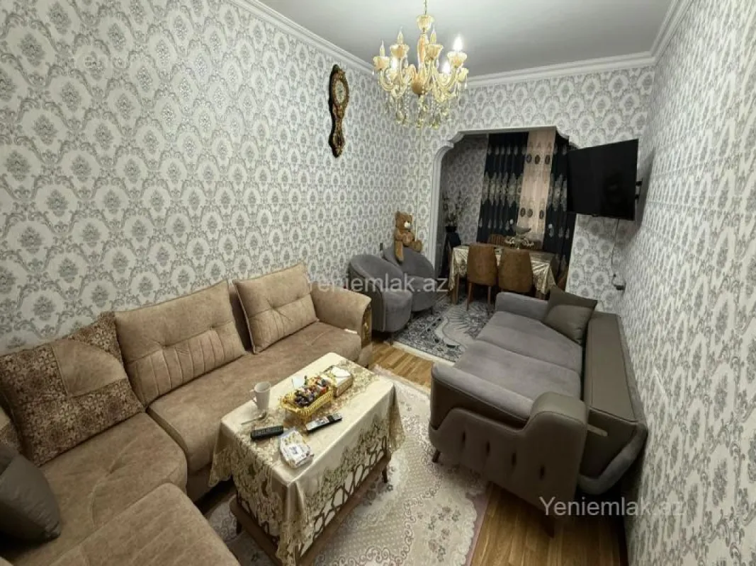 Satılır 3 otaqlı köhnə tikili 90 m²