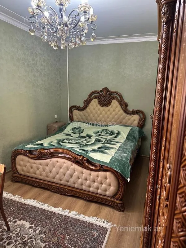 Satılır 3 otaqlı köhnə tikili 80 m²