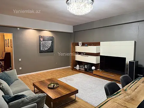 Satılır 3 otaqlı yeni tikili 110 m²