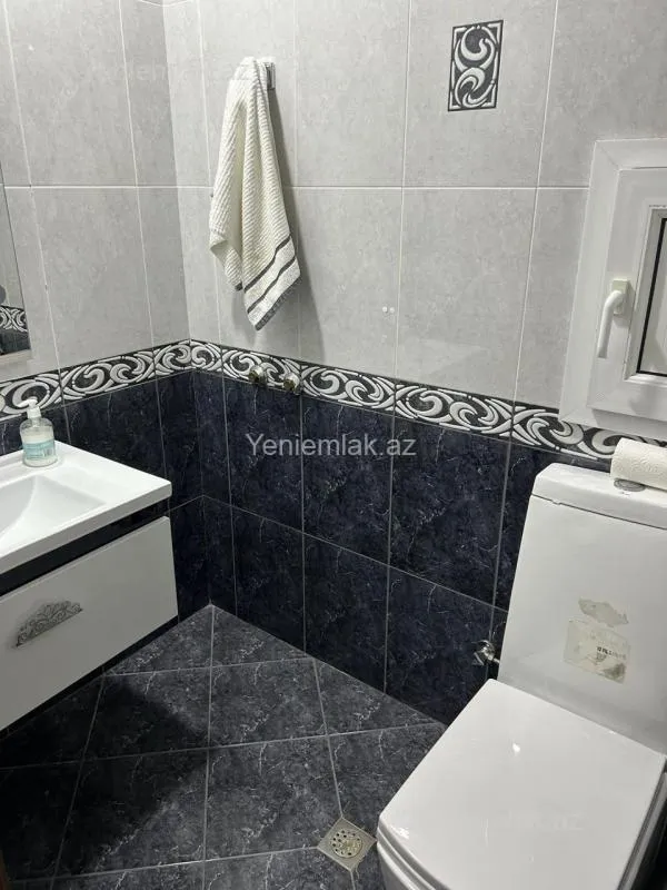 Satılır 3 otaqlı yeni tikili 184 m²