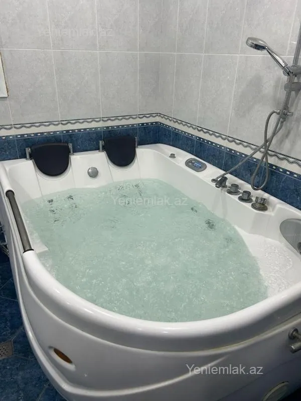 Satılır 3 otaqlı yeni tikili 184 m²