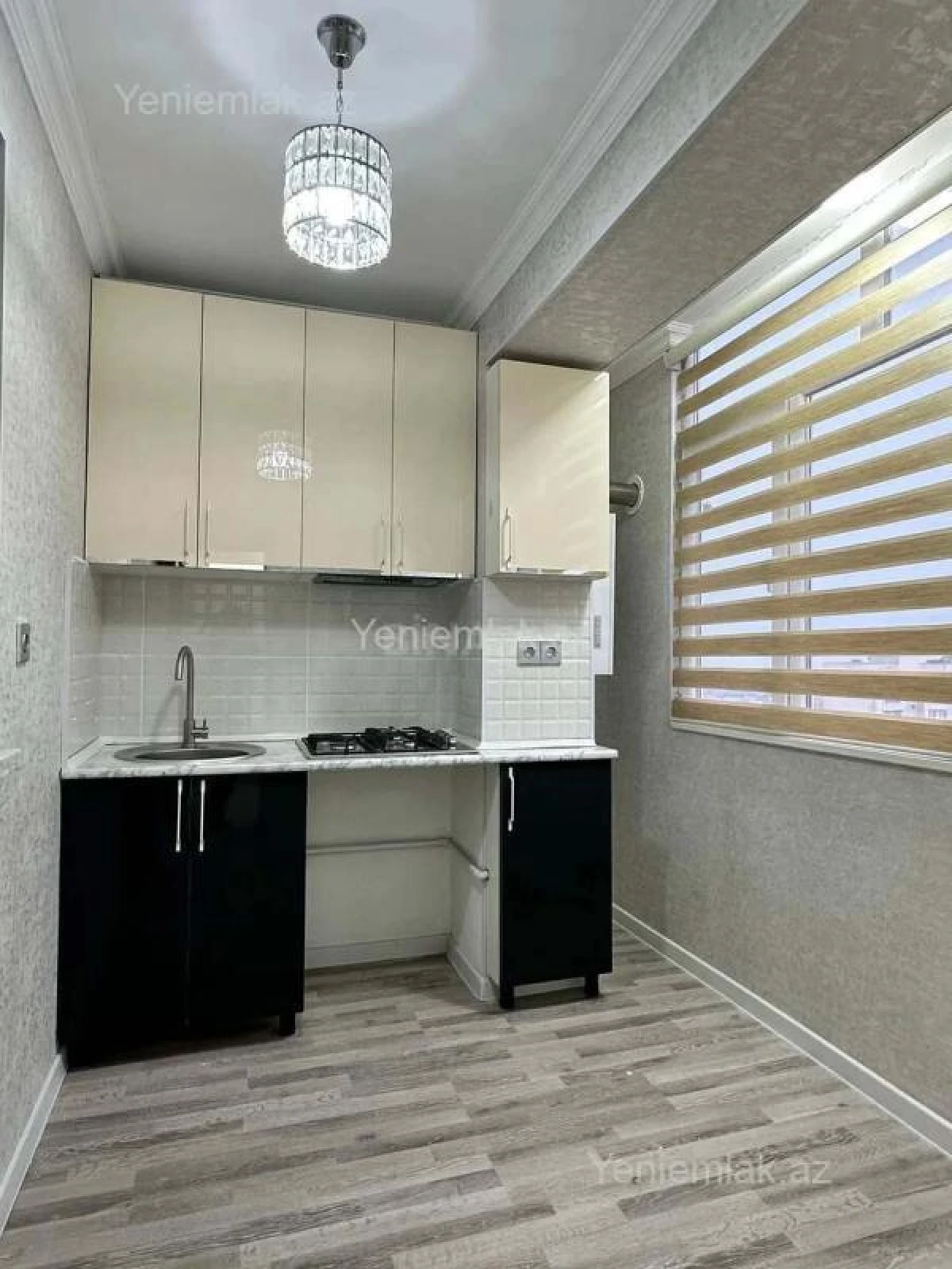 Satılır 3 otaqlı köhnə tikili 70 m²