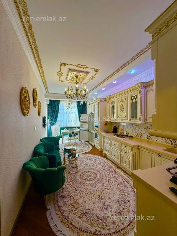 Satılır 3 otaqlı yeni tikili 158 m²