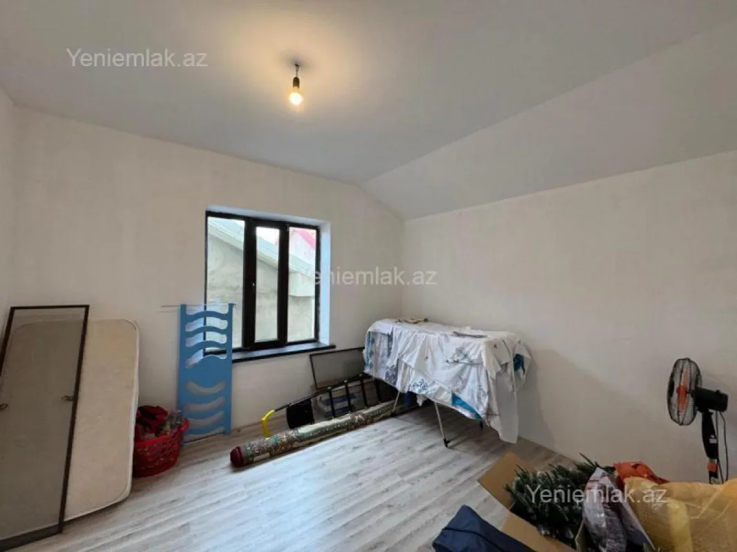 Satılır 5 otaqlı həyət evi 165 m²