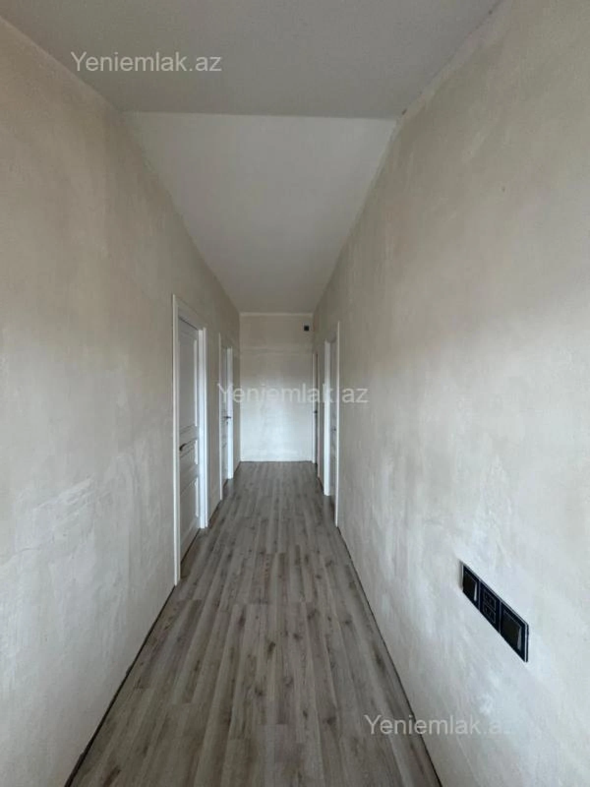 Satılır 5 otaqlı həyət evi 165 m²