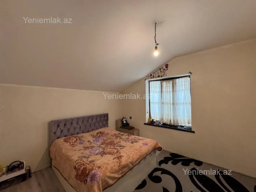 Satılır 5 otaqlı həyət evi 165 m²