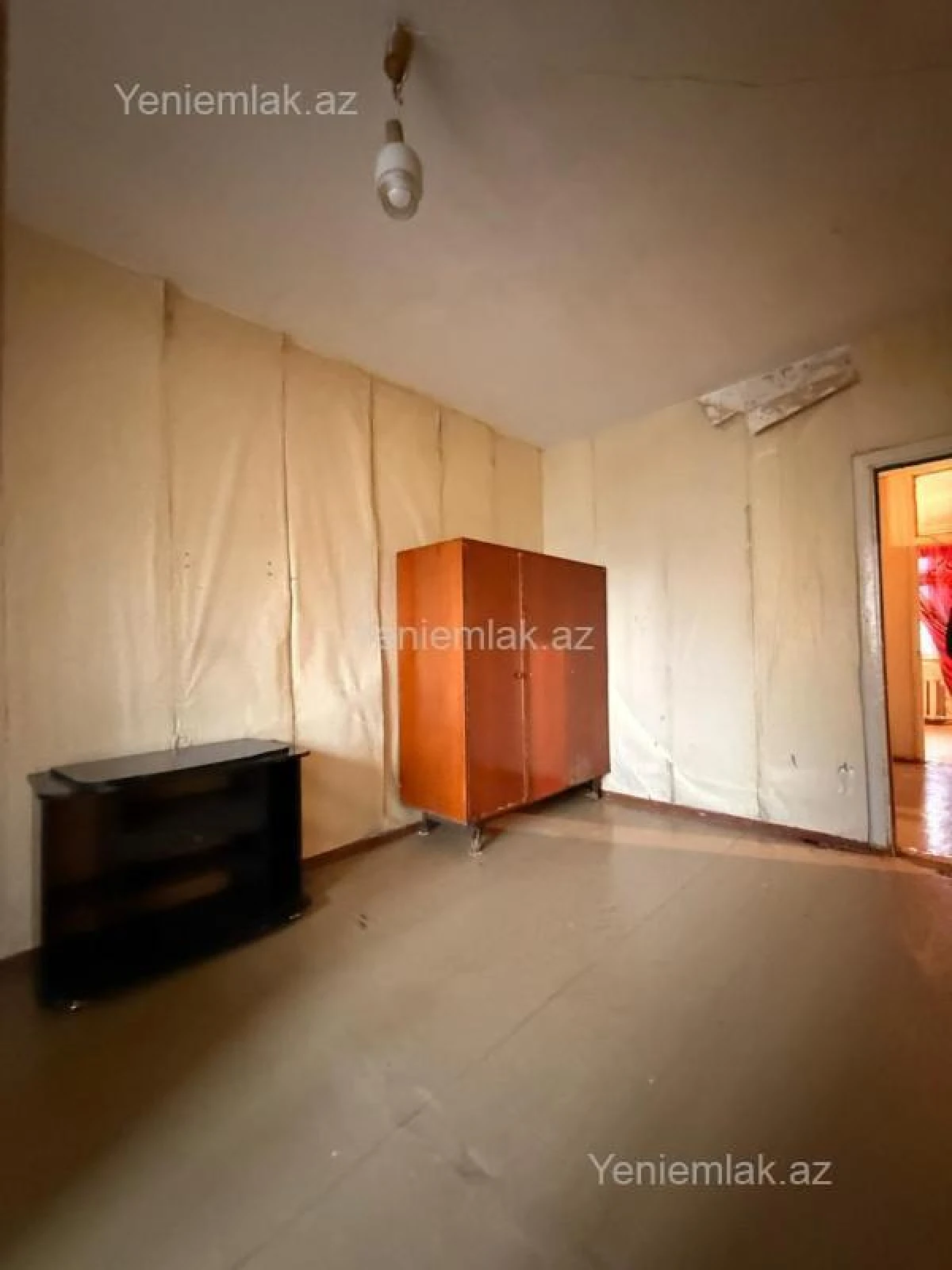 Satılır 4 otaqlı köhnə tikili 110 m²