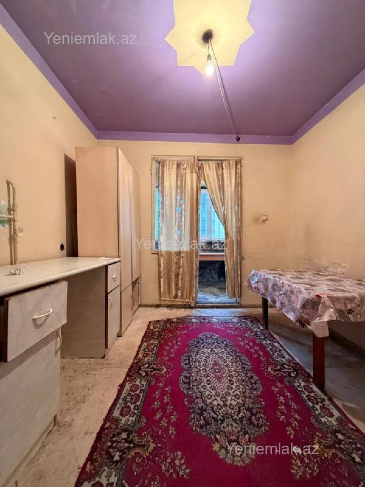 Satılır 4 otaqlı köhnə tikili 110 m²