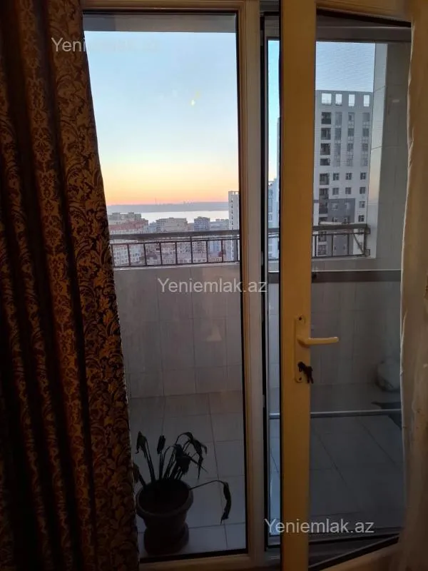 Satılır 2 otaqlı yeni tikili 95 m²