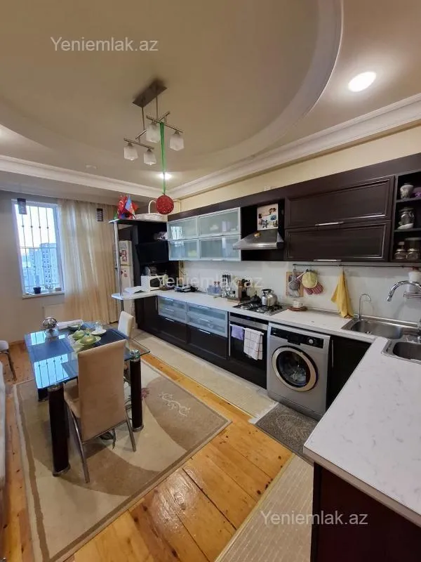 Satılır 2 otaqlı yeni tikili 95 m²