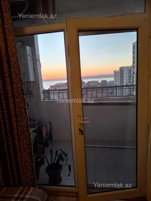 Satılır 2 otaqlı yeni tikili 95 m²