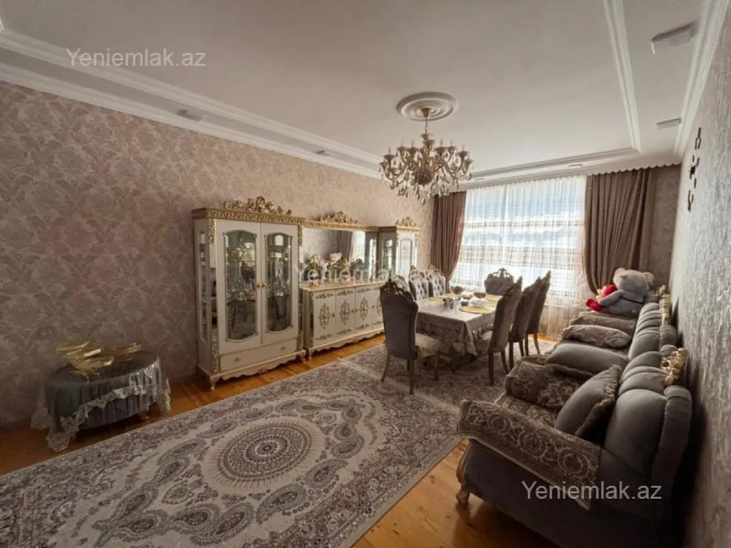 Satılır 6 otaqlı həyət evi 360 m²