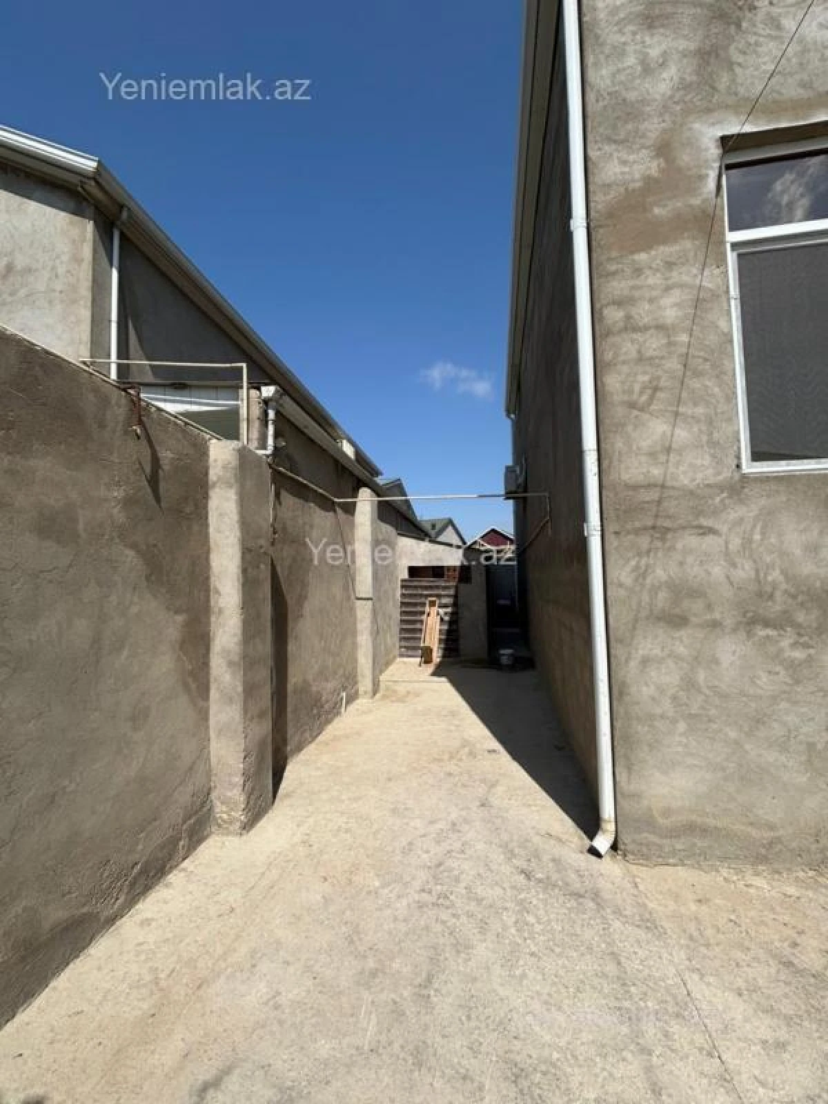 Satılır 6 otaqlı həyət evi 360 m²