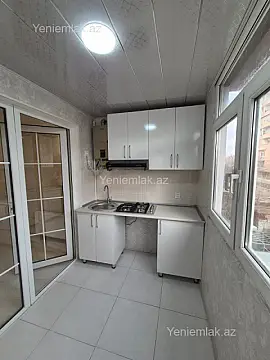 Satılır 1 otaqlı köhnə tikili 30 m²