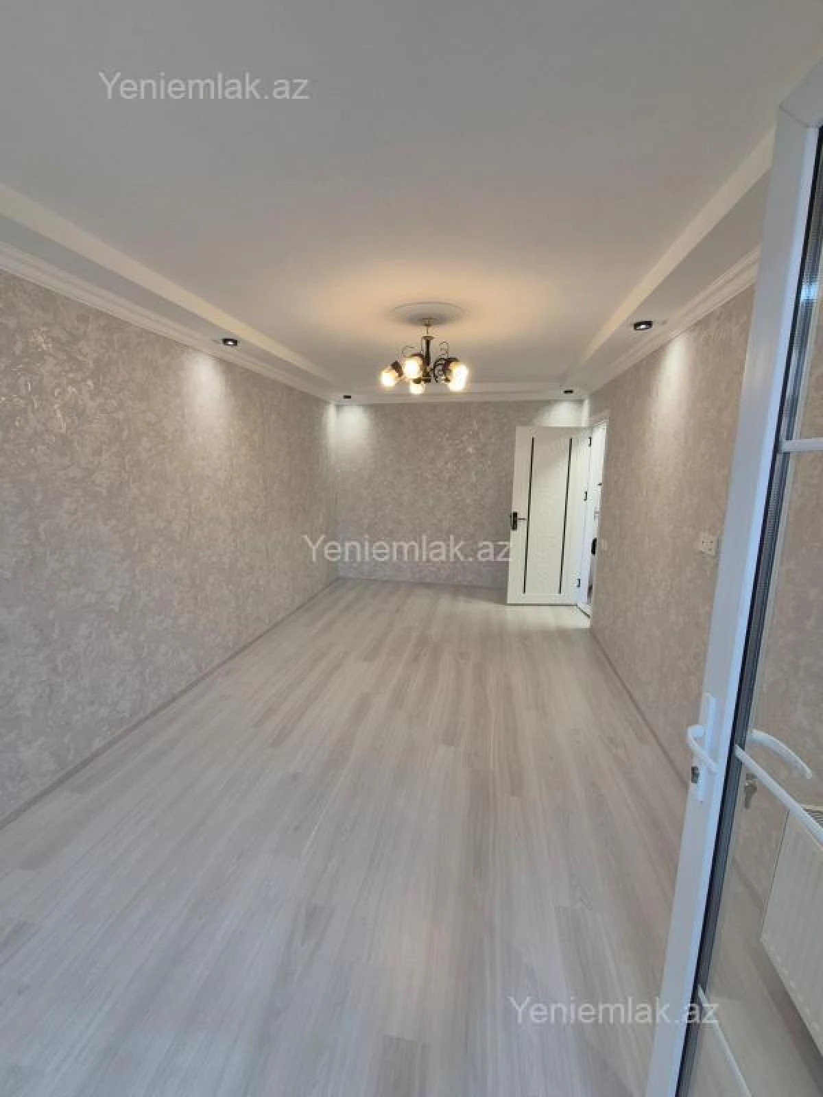 Satılır 1 otaqlı köhnə tikili 30 m²