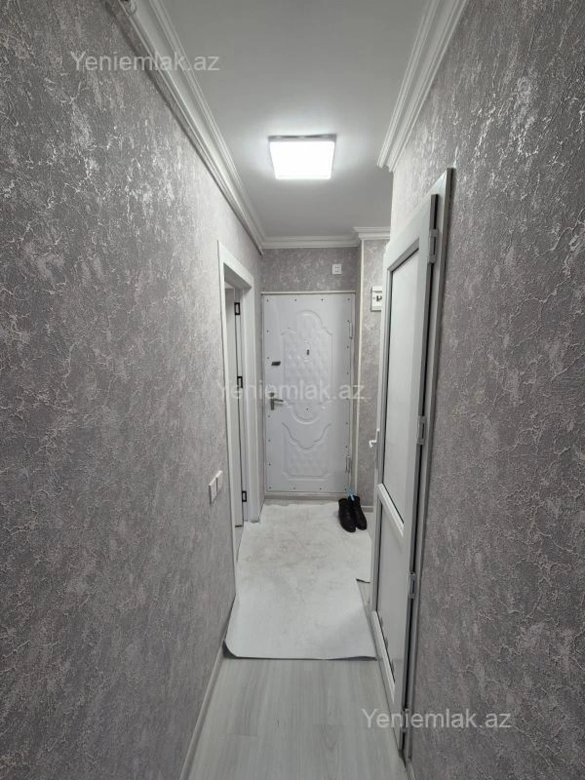 Satılır 1 otaqlı köhnə tikili 30 m²