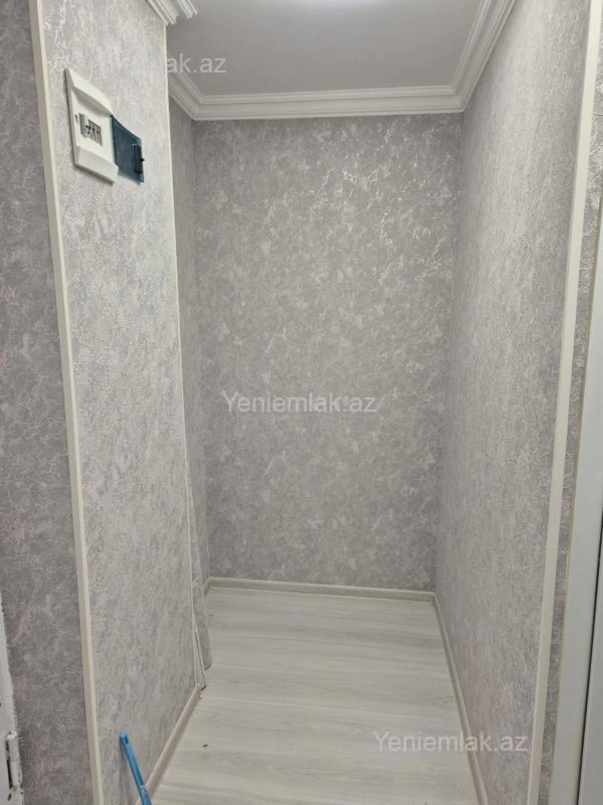 Satılır 1 otaqlı köhnə tikili 30 m²