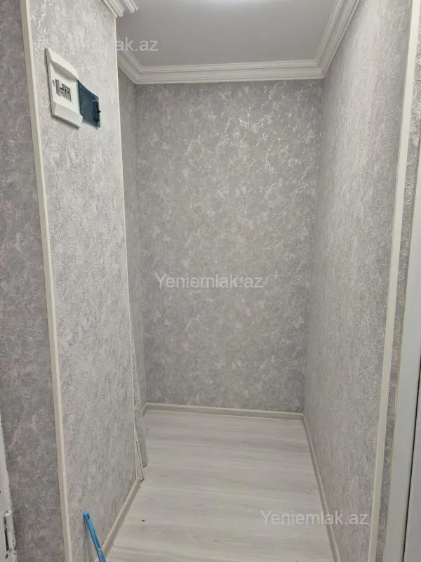 Satılır 1 otaqlı köhnə tikili 30 m²