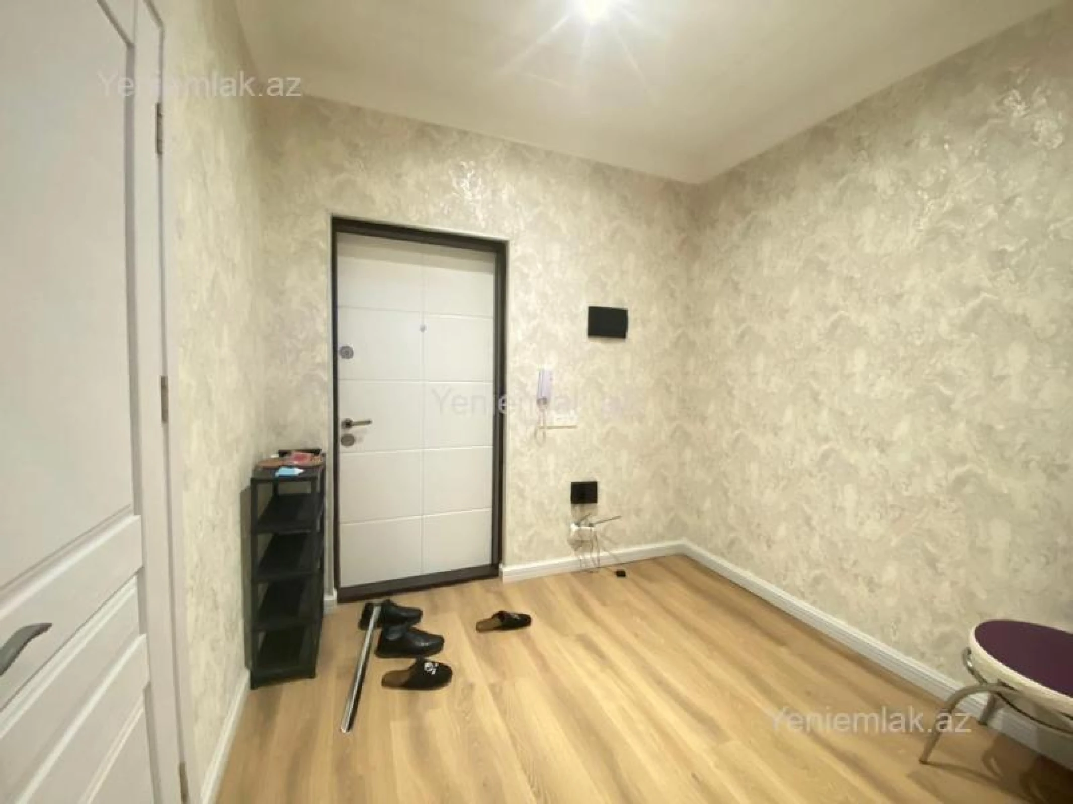 Satılır 3 otaqlı yeni tikili 97.9 m²