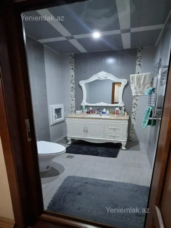 Satılır 3 otaqlı yeni tikili 120 m²