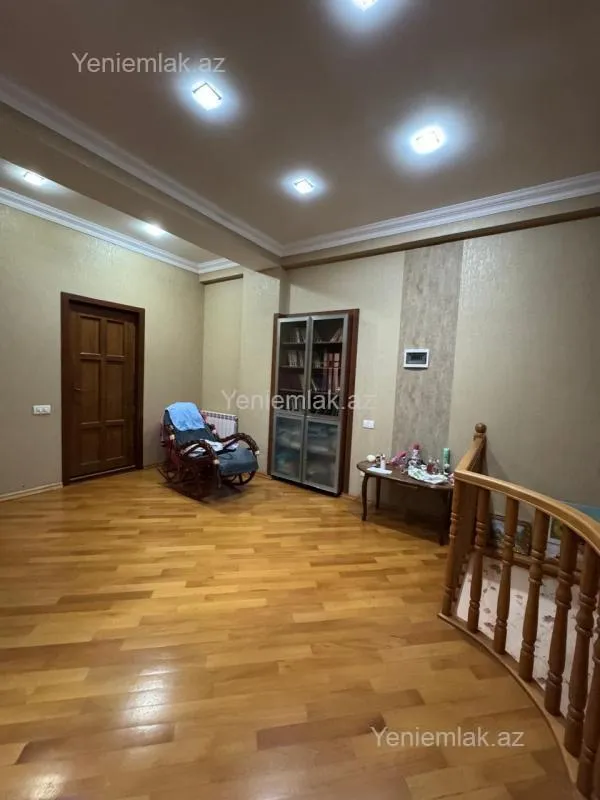 Satılır 3 otaqlı yeni tikili 120 m²