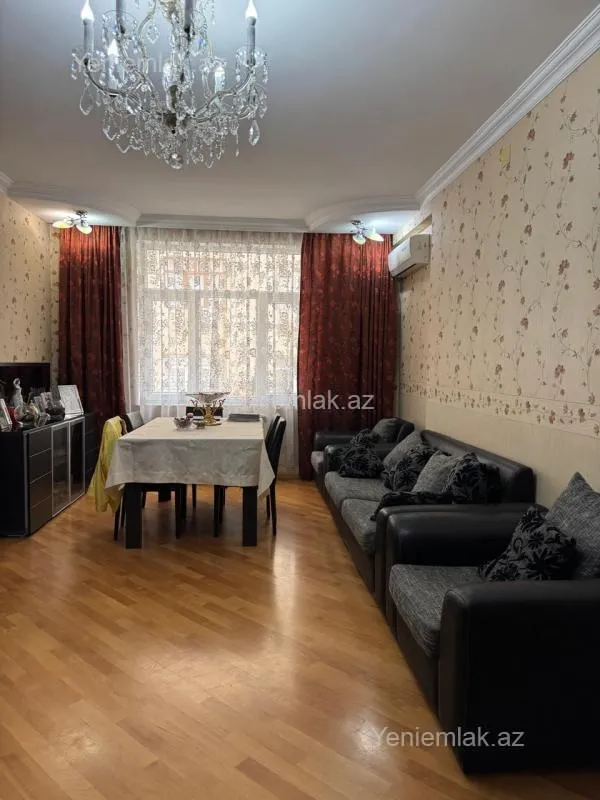 Satılır 3 otaqlı yeni tikili 120 m²