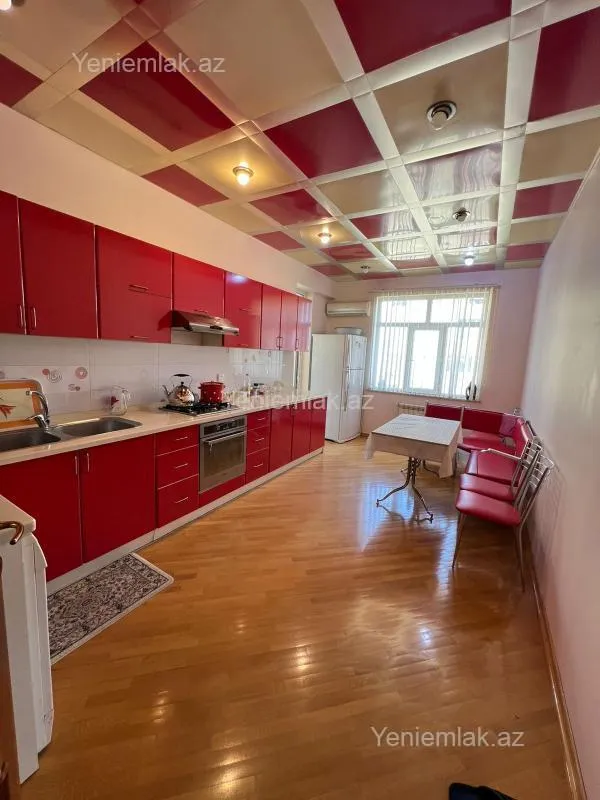 Satılır 3 otaqlı yeni tikili 167 m²