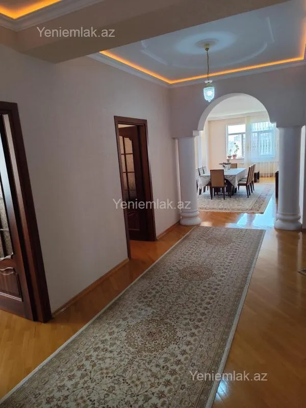 Satılır 3 otaqlı yeni tikili 167 m²