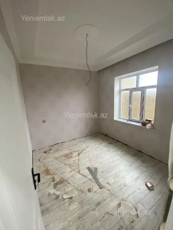 Satılır 2 otaqlı köhnə tikili 50 m²