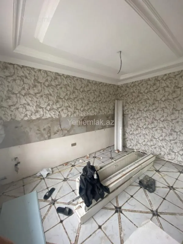 Satılır 2 otaqlı köhnə tikili 50 m²