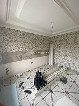 Satılır 2 otaqlı köhnə tikili 50 m²