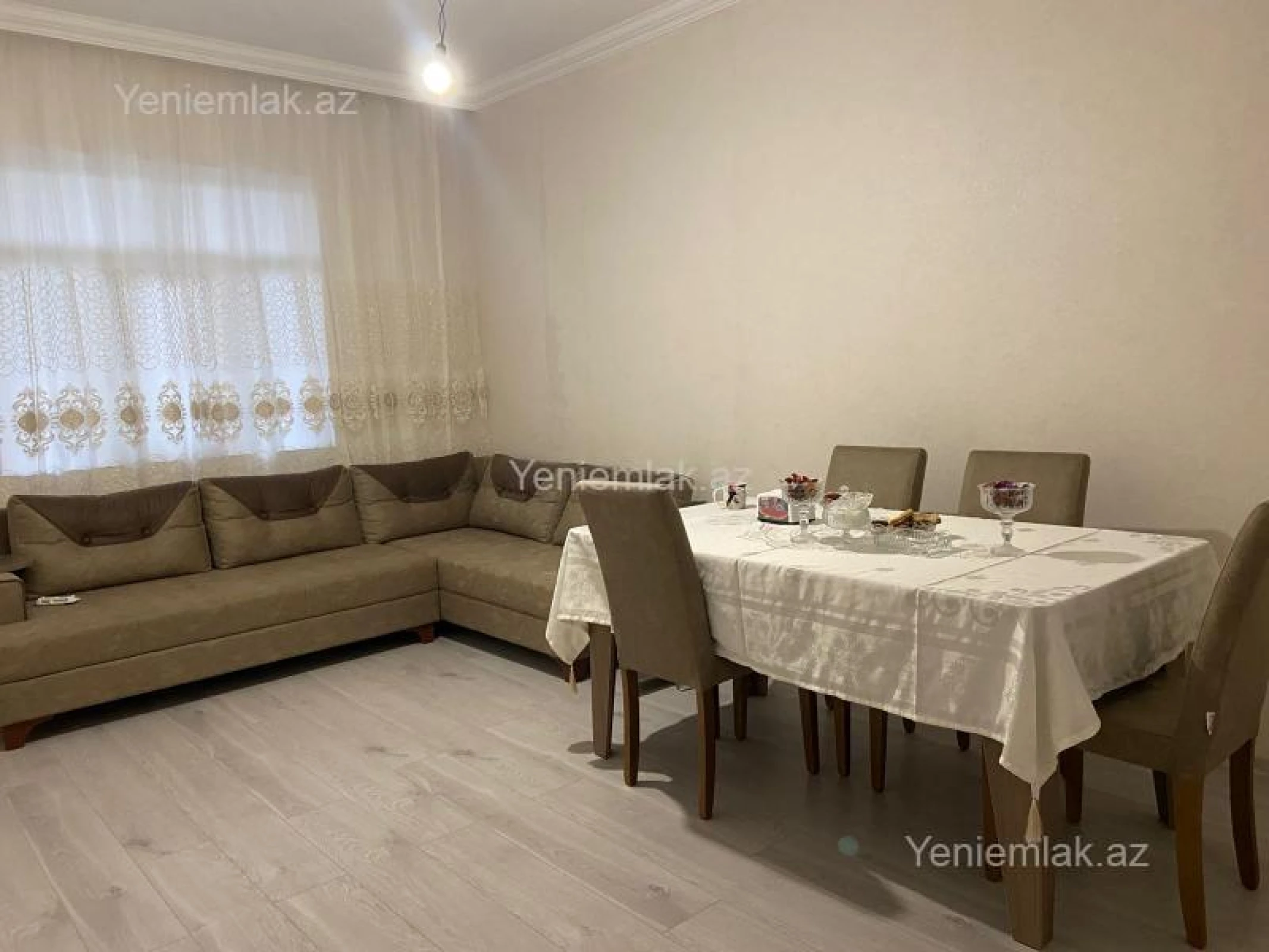 Satılır 5 otaqlı köhnə tikili 120 m²