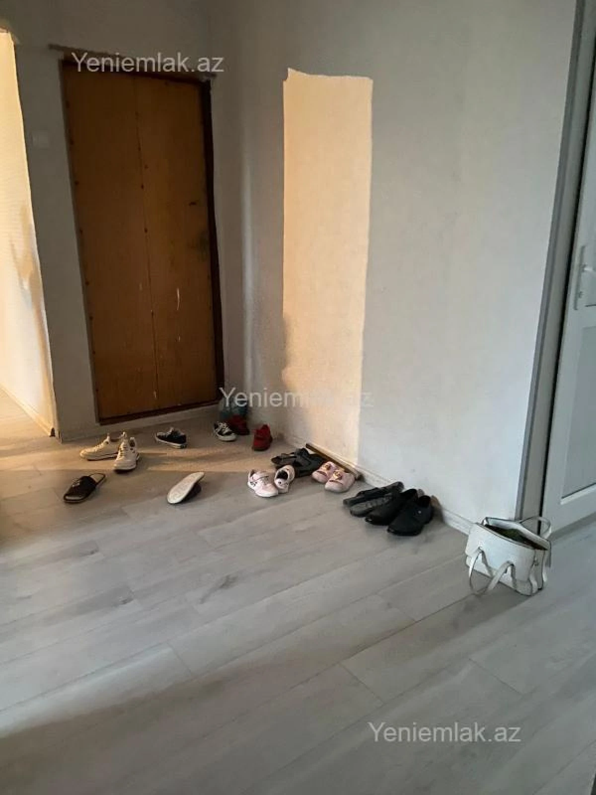 Satılır 5 otaqlı köhnə tikili 120 m²