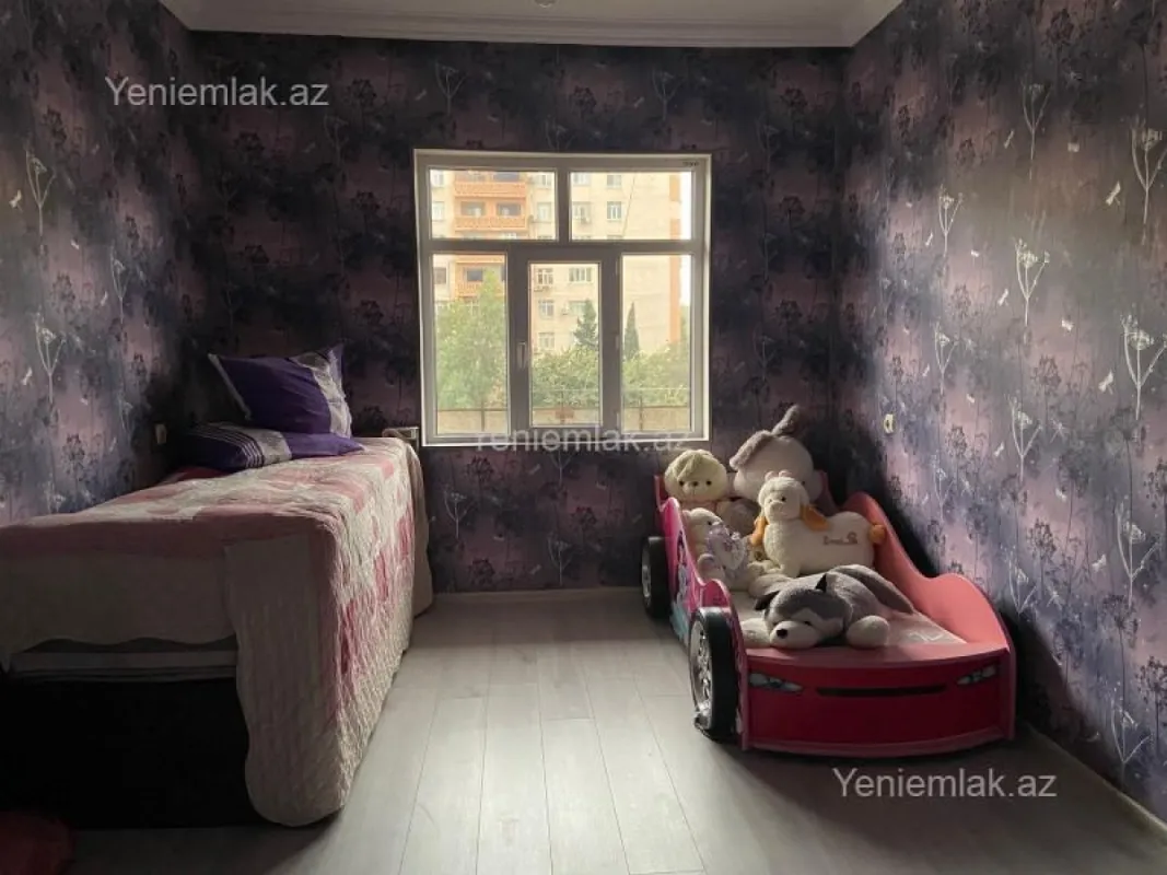 Satılır 5 otaqlı köhnə tikili 120 m²