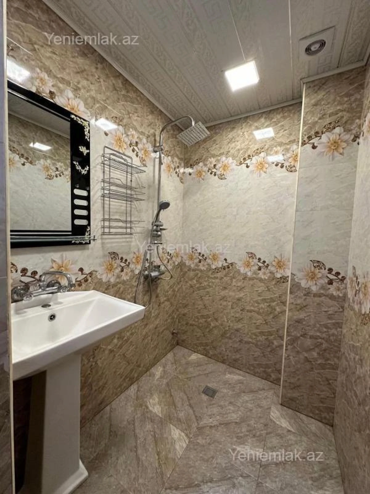 Satılır 3 otaqlı yeni tikili 78 m²