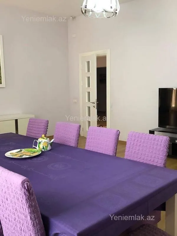Satılır 6 otaqlı yeni tikili 433 m²