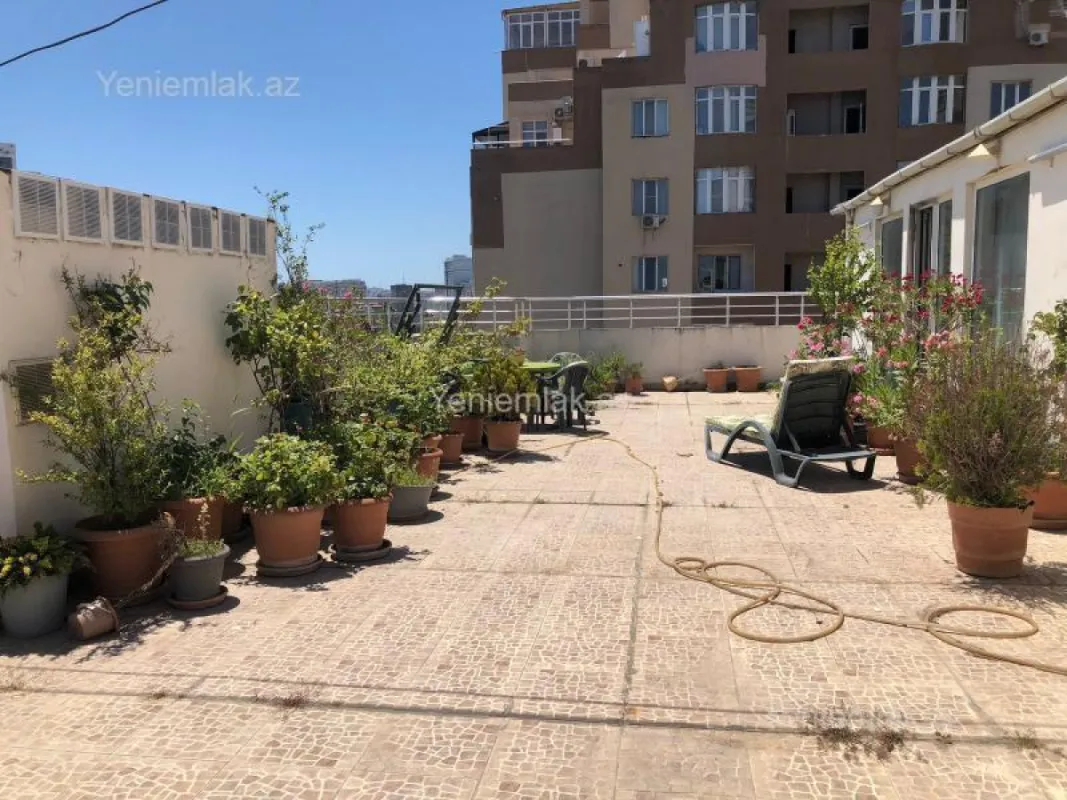 Satılır 6 otaqlı yeni tikili 433 m²