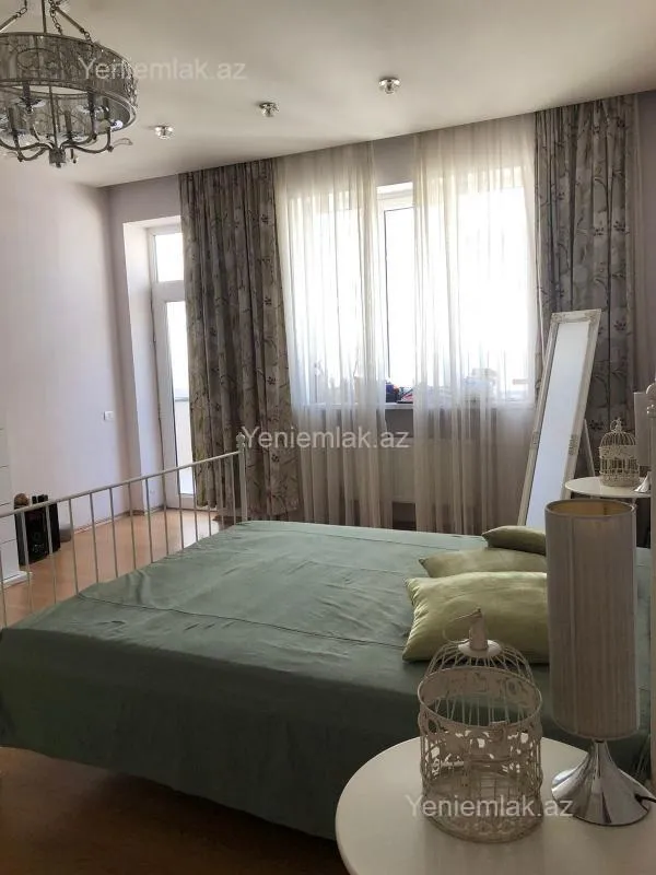 Satılır 6 otaqlı yeni tikili 433 m²