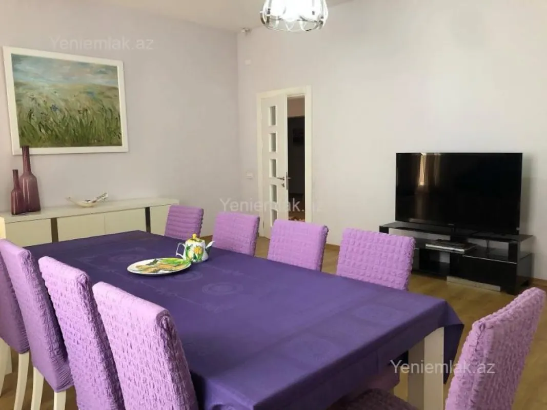 Satılır 6 otaqlı yeni tikili 433 m²