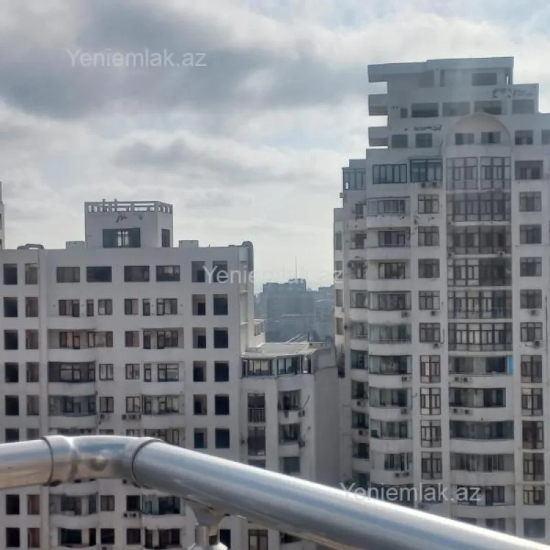 Satılır 6 otaqlı yeni tikili 433 m²