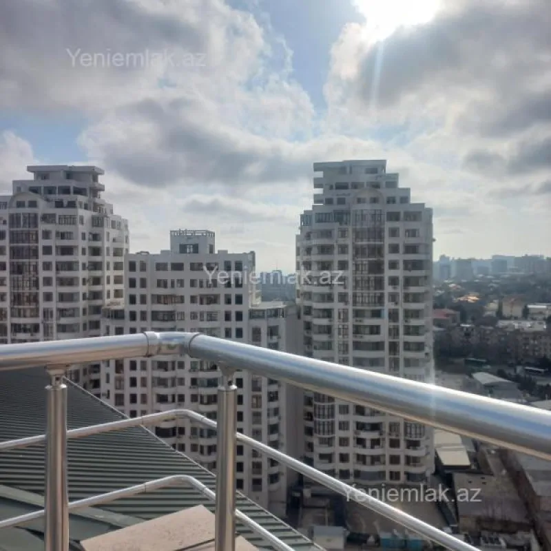 Satılır 6 otaqlı yeni tikili 433 m²