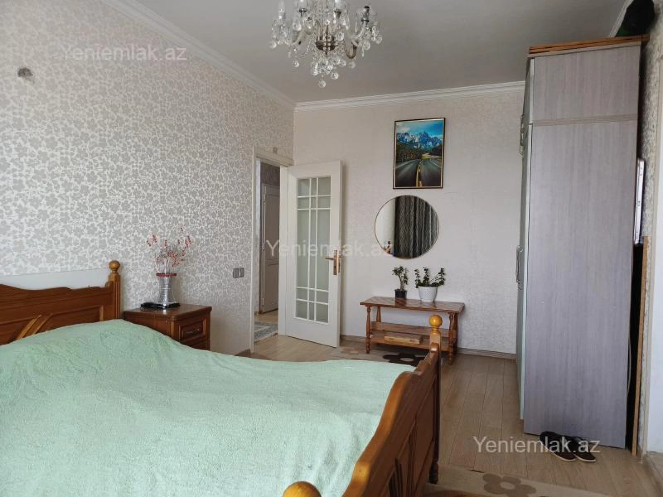 Satılır 4 otaqlı köhnə tikili 110 m²