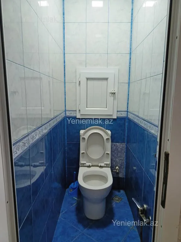 Satılır 4 otaqlı köhnə tikili 110 m²