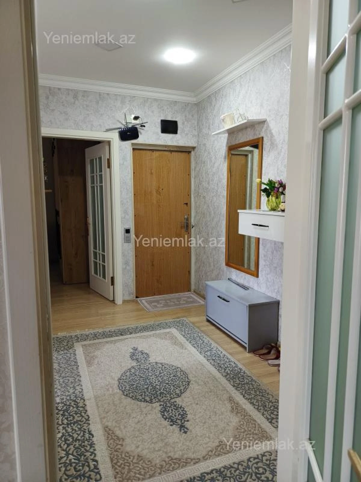 Satılır 4 otaqlı köhnə tikili 110 m²