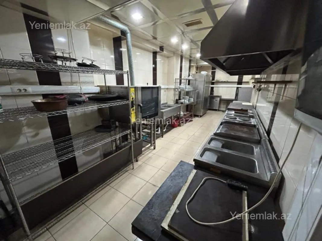 Satılır 6 otaqlı obyekt 275 m²