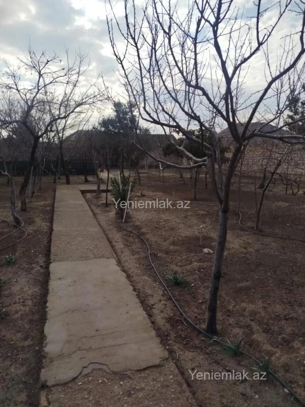 Satılır 4 otaqlı həyət evi 120 m²