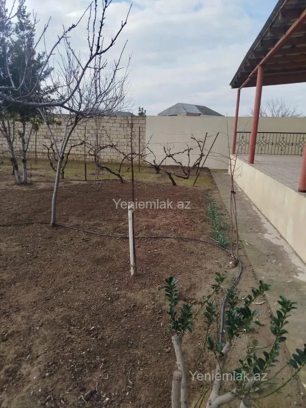 Satılır 4 otaqlı həyət evi 120 m²