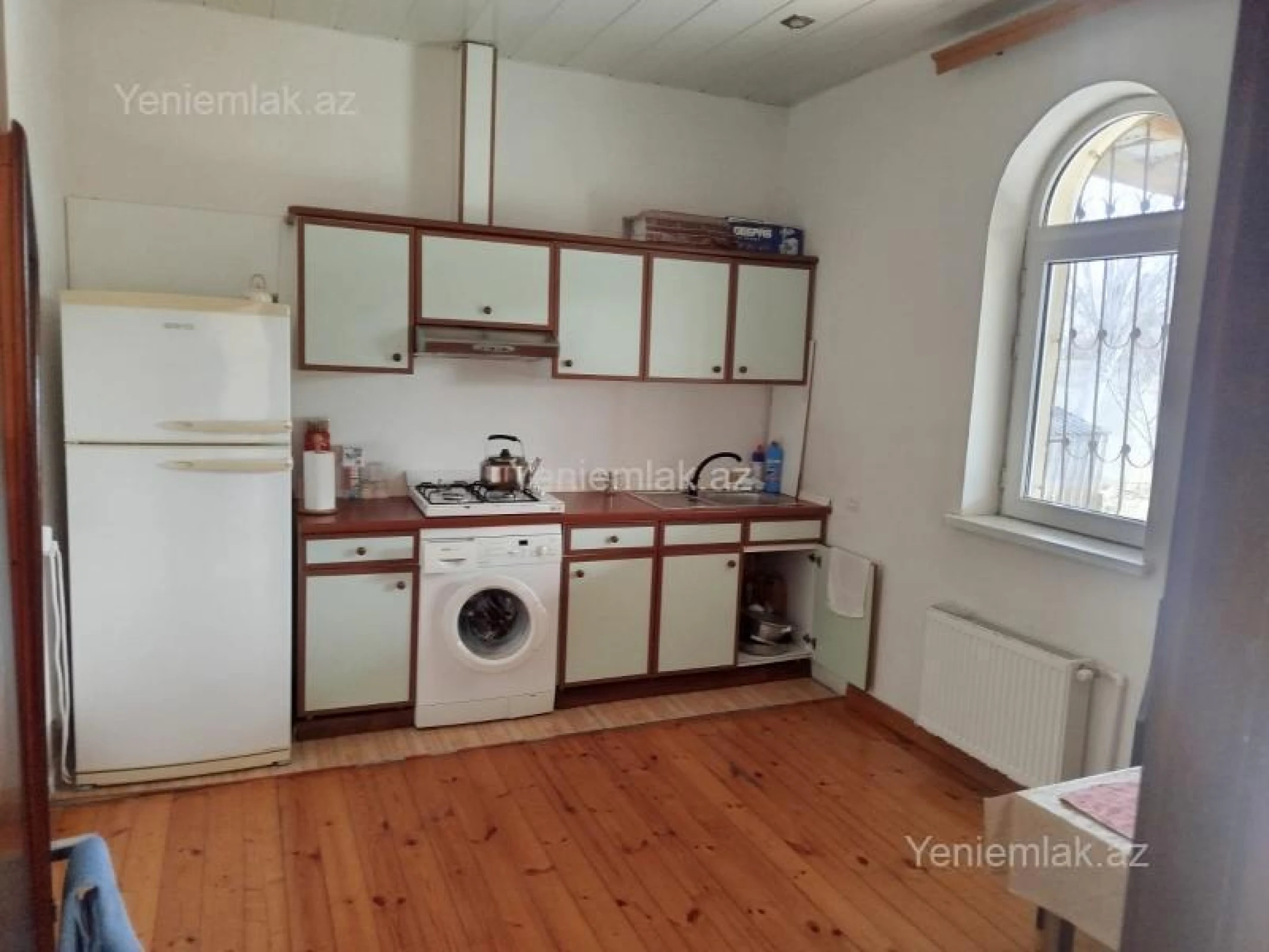 Satılır 4 otaqlı həyət evi 120 m²