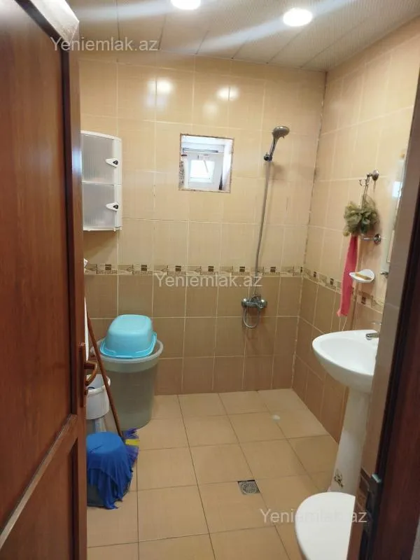Satılır 4 otaqlı həyət evi 120 m²