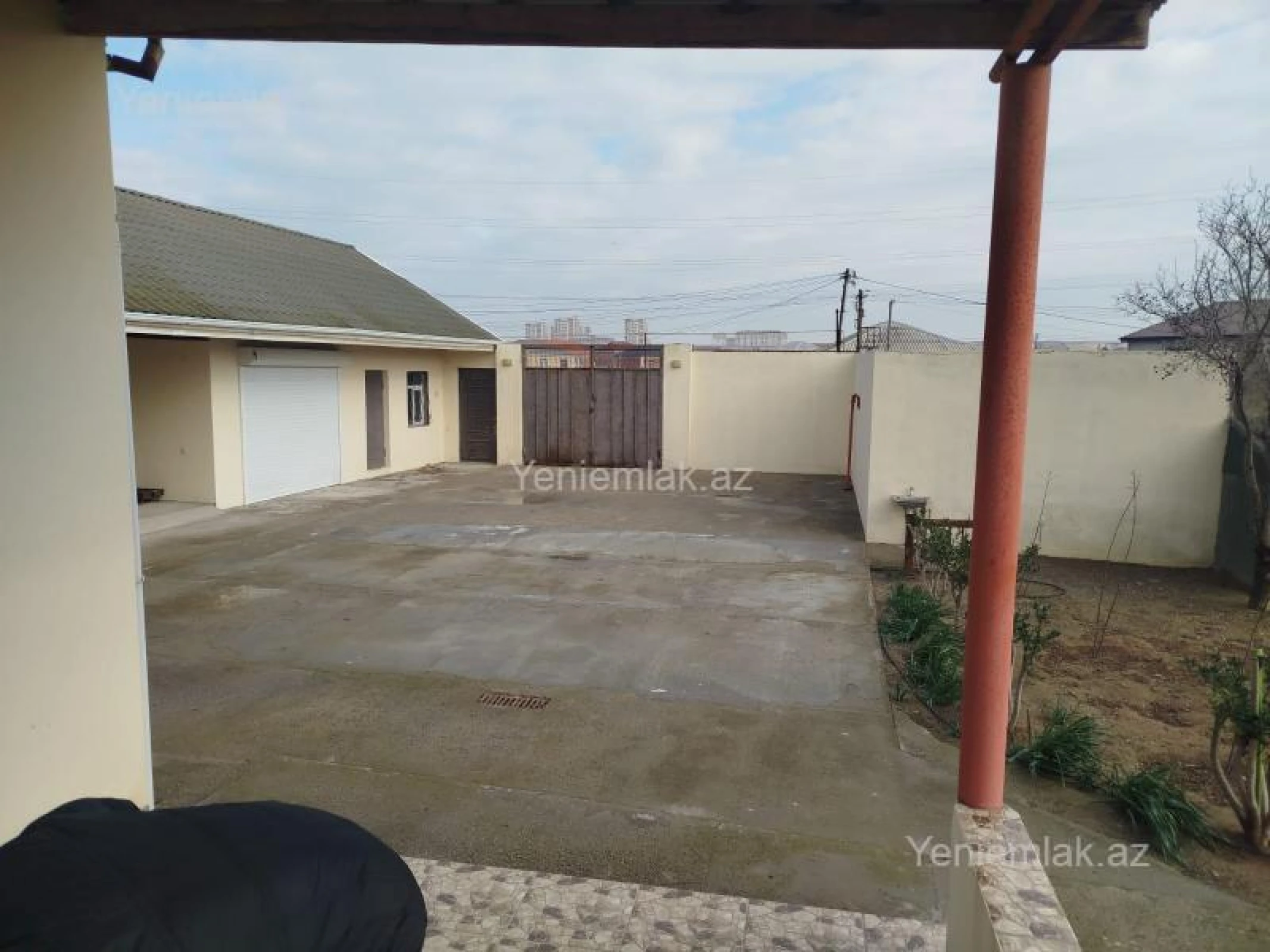 Satılır 4 otaqlı həyət evi 120 m²